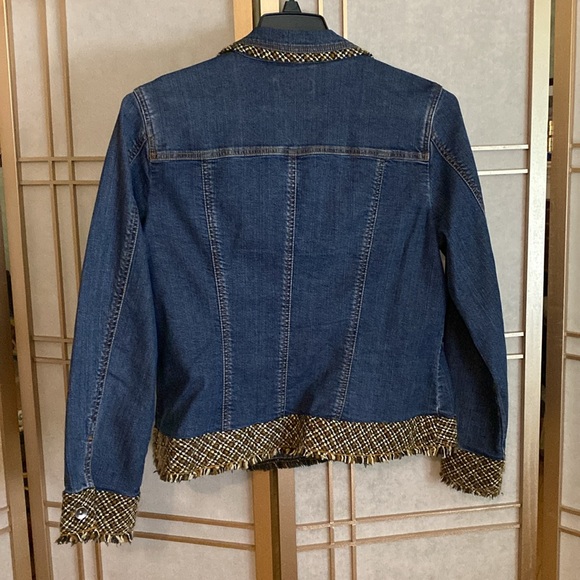 Beautiful denim jacket, Coldwater Creek, women’s size 14 - Picture 4 of 6
